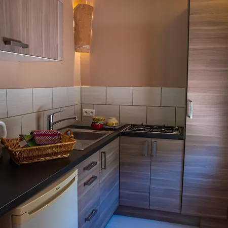 Hameau D'hotes La Roseraie-drome Frühstückspension *