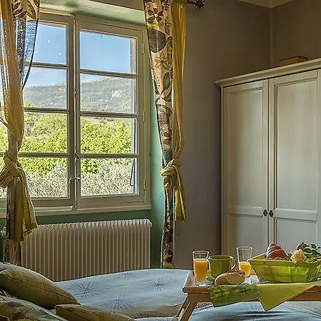 La Roseraie-drôme Couette-café 3*