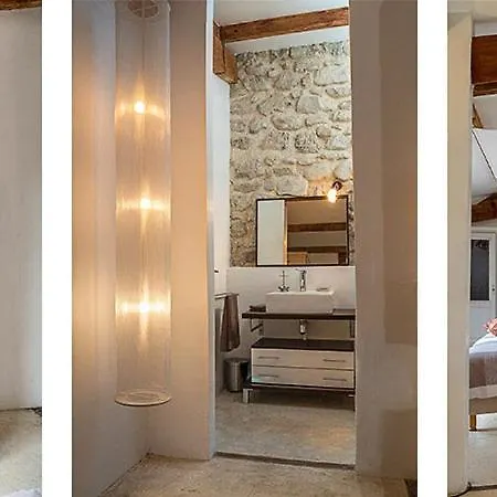 La Roseraie-drôme 3* Condorcet