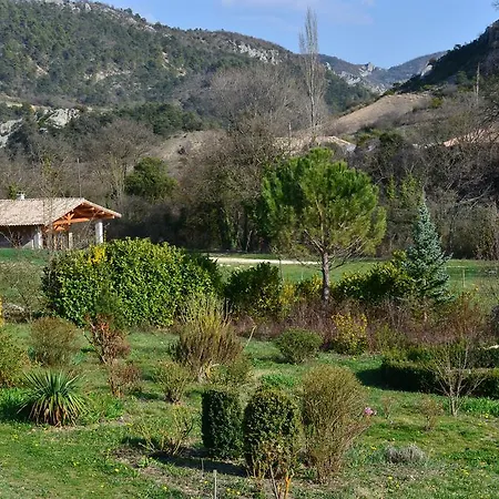 Couette-café La Roseraie-drôme Condorcet
